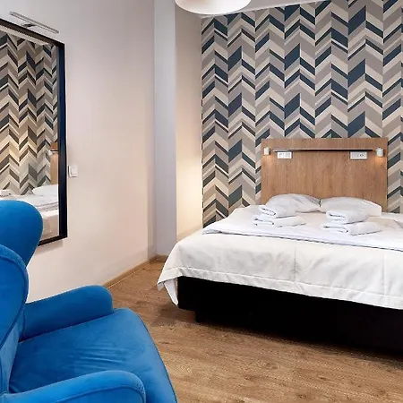 Traffic Stare فندق 2*