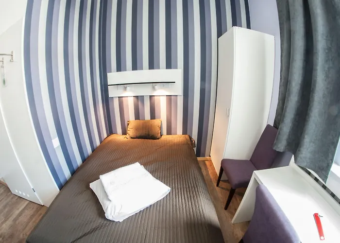 Отель Traffic Stare 2*