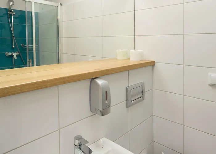 Traffic Stare Отель Познань