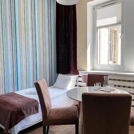 Traffic Stare Hotell Poznań