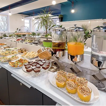 Hotell Traffic Stare 2*