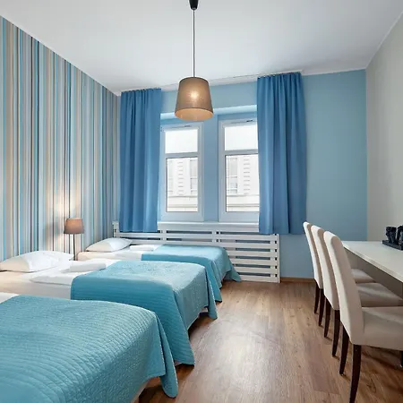 Traffic Stare Hotel