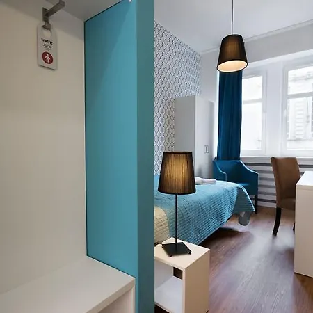 Traffic Stare Otel 2*